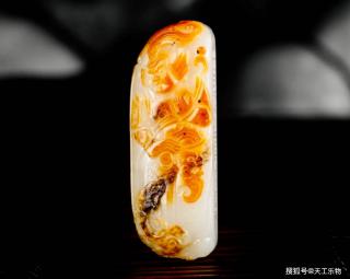 天然真皮老熟料!难得一见的和田红黑皮籽料"镇守一方"!