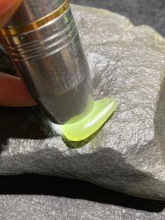 和田玉小吊坠,戒面玉,肉质细腻,玉质温润,油性极佳,喜欢的朋友欢迎私