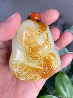 珍贵稀有的绝世美玉!翡翠和田玉都有哪些区别?