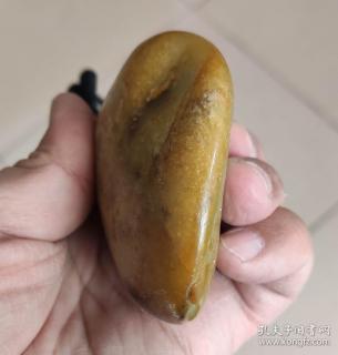 手把件 籽料手把件 圆雕手把件 石包玉手把件 新疆