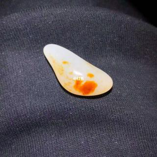 和田玉原石籽料 红皮白肉,包金挂件,肉质
